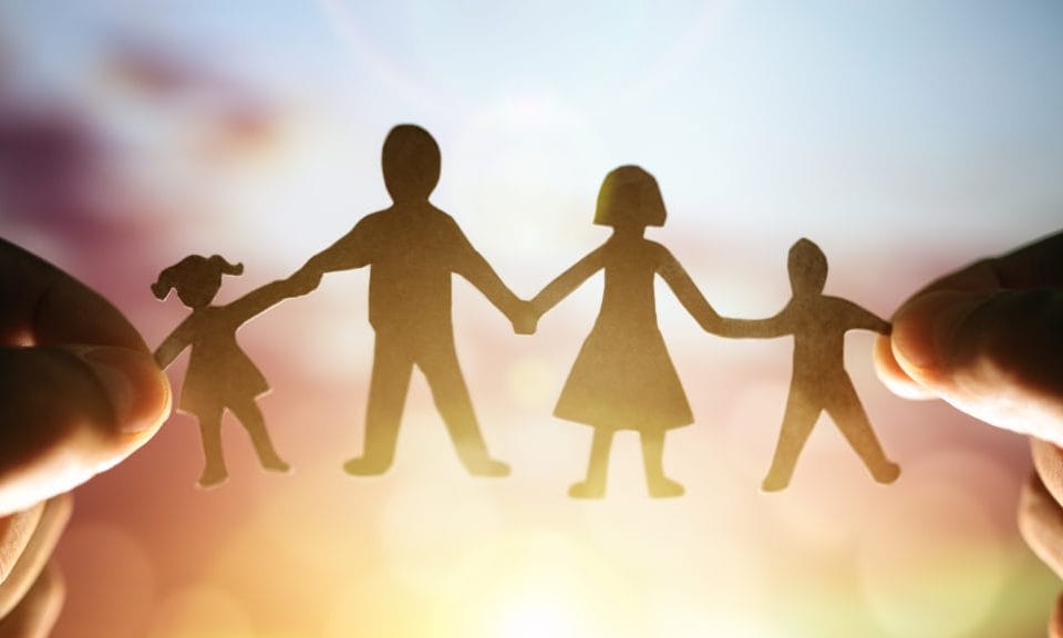 Paper chain family